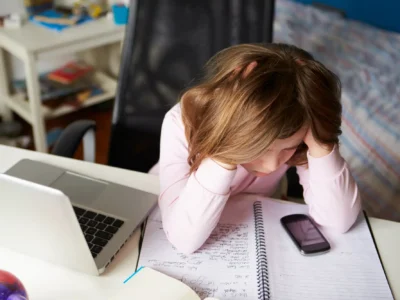 Cyberbullismo: quando la violenza corre online e la legge tutela i minori