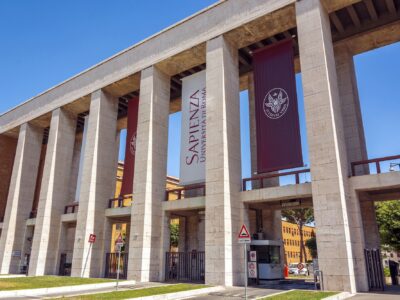 Dopo l’attacco hacker l’Università La Sapienza “scollegata dal presente”: senza PC, si torna al “cartaceo”